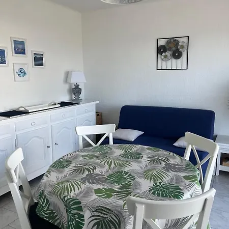 Apartment La Croix Du Sud 2